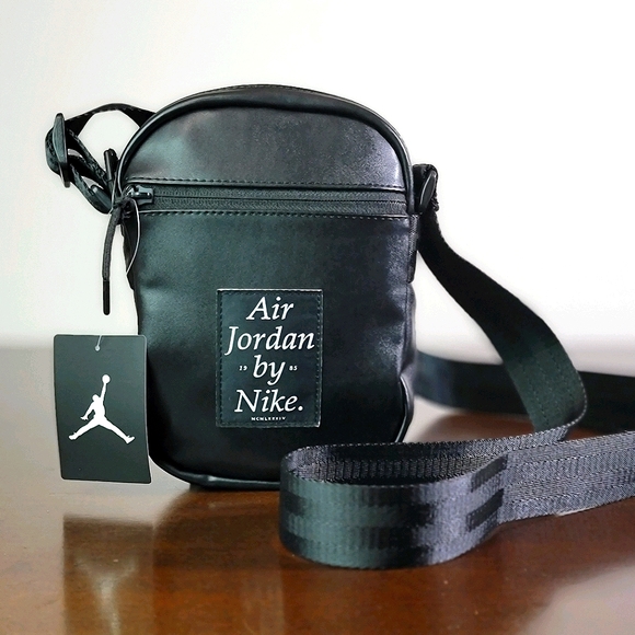 Air Jordan OG Leather Fanny Pack Crossbody Bag